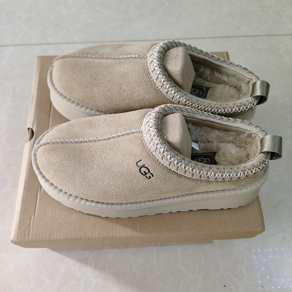 UGG Snow boots  cream-coloured